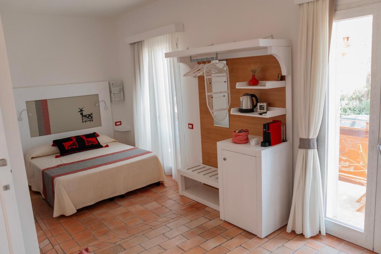 Rooms Apartaments Santa Teresa Capo Testa Exterior foto