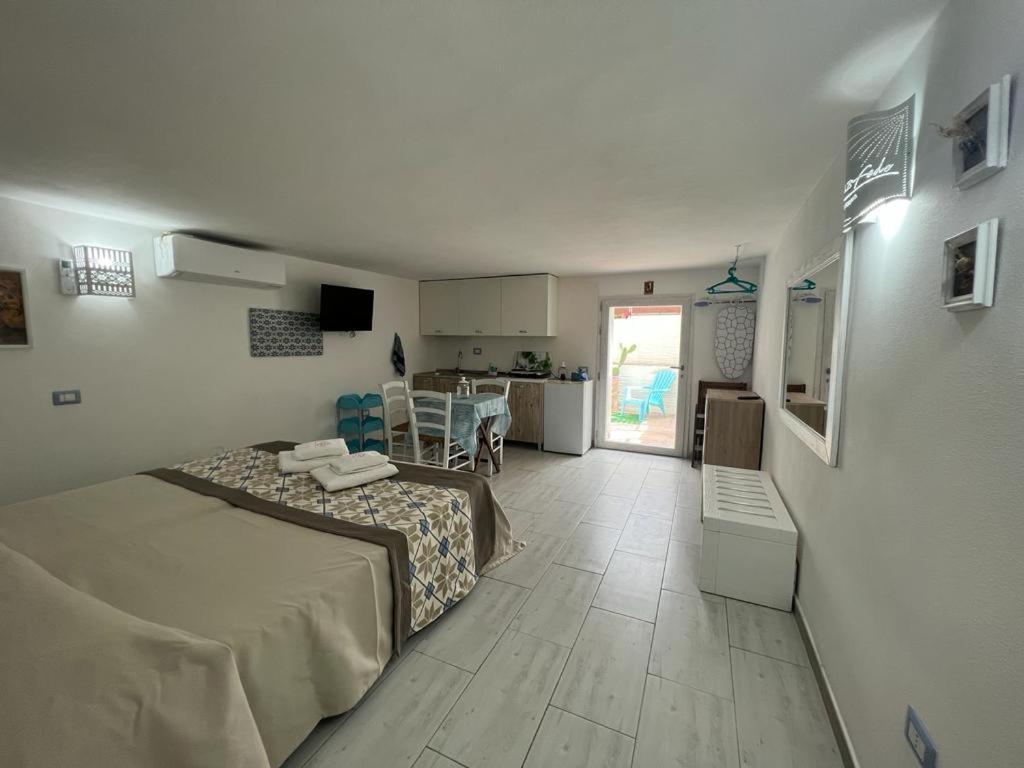 Rooms Apartaments Santa Teresa Capo Testa Exterior foto